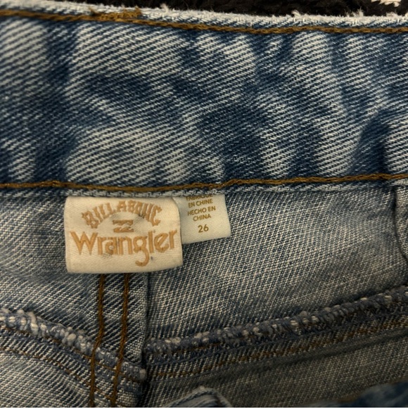 Wrangler Billabong Flare Jeans with Patchwork Size 26 - Picture 7 of 9